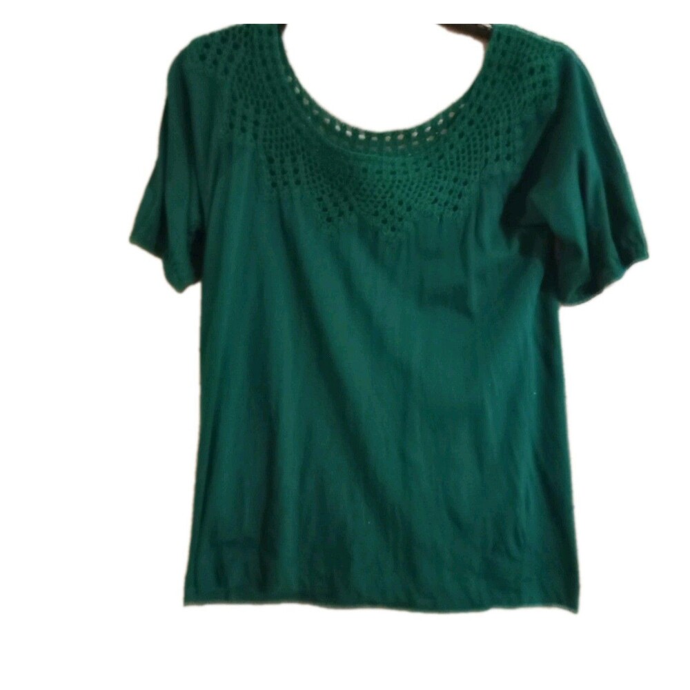 American Eagle Shirt Top Size Small Crochet Neckline Green Short Sleeve